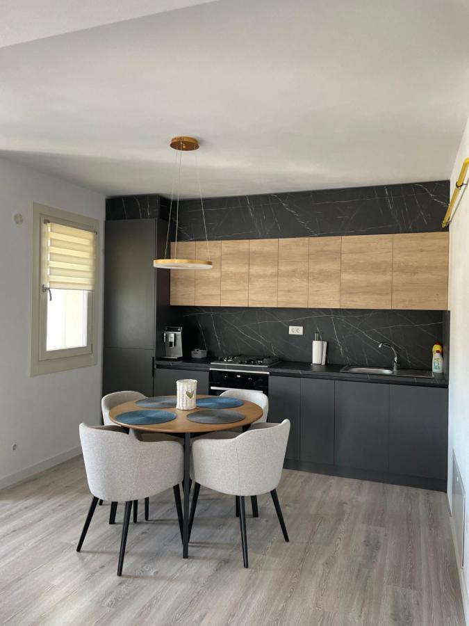 - Housing21 Appartement *